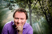 University of Illinois graduate student Douglas A. Becker and his colleagues found that U.S. counties with more trees and shrubs tended to have lower Medicare costs.