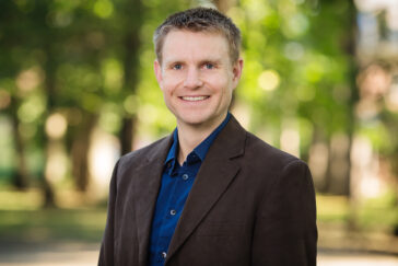 A research team led by University of Illinois recreation, sport and tourism professor Matthew Browning found in a study of third-grade students at more than 400 public schools in Chicago that urban greenery was not associated with higher math and reading test scores.