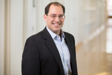 Photo of Jeffrey Loewenstein, a professor of business administration at the Gies College of Business at Illinois.