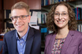 Illinois political scientists William Bernhard and Tracy Sulkin found that legislators work in a wide variety of ways.