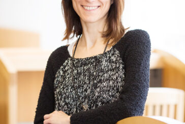 Significant room for improvement exists in the environmental efficiency of both crop production and the control of pollution from nitrogen-fertilizer runoff, says a new study from Teresa Serra, a professor of agricultural and consumer economics at Illinois.