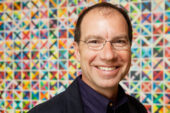 A sink-or-swim mentality for socializing new employees will ultimately only drain organizations of their best talent over time, according to new research by Russell F. Korte, a University of Illinois expert in workplace dynamics.