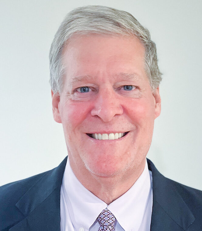 Headshot of architecture professor Kevin Hinders.