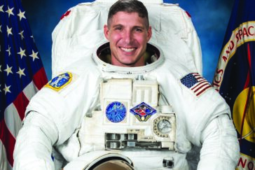 University of Illinois Urbana-Champaign aerospace engineering alumnus, U.S. Space Force colonel and retired astronaut Mike Hopkins will return to campus to serve as the grand marshal of the U. of I. Homecoming parade. Photo by Bill Stafford.
