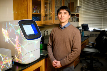 Nien--Pei Tsai in the lab